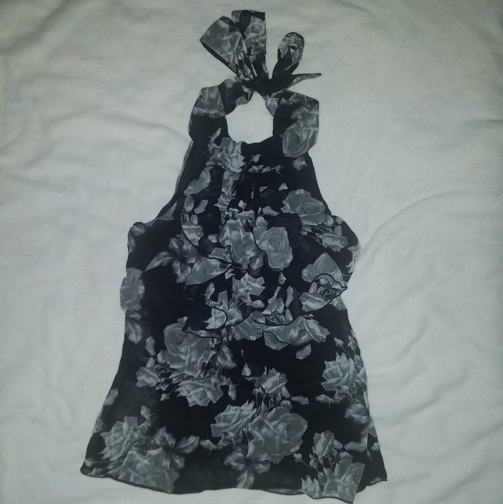 Ruffle Halter Sleeveless Top